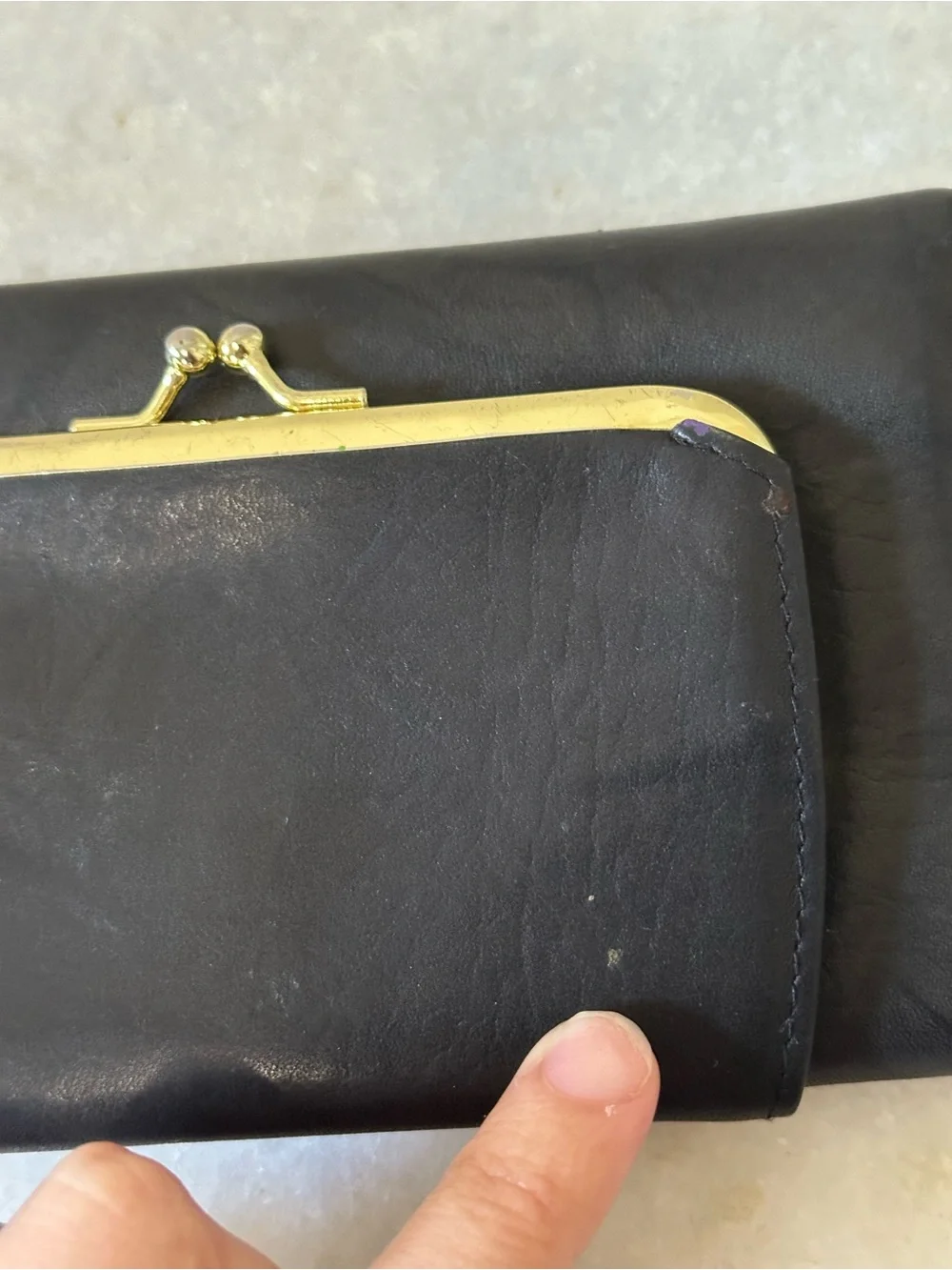 Buxton Women’s Heiress Organizer Clutch Wallet Cowhide Leather Black Cardholder